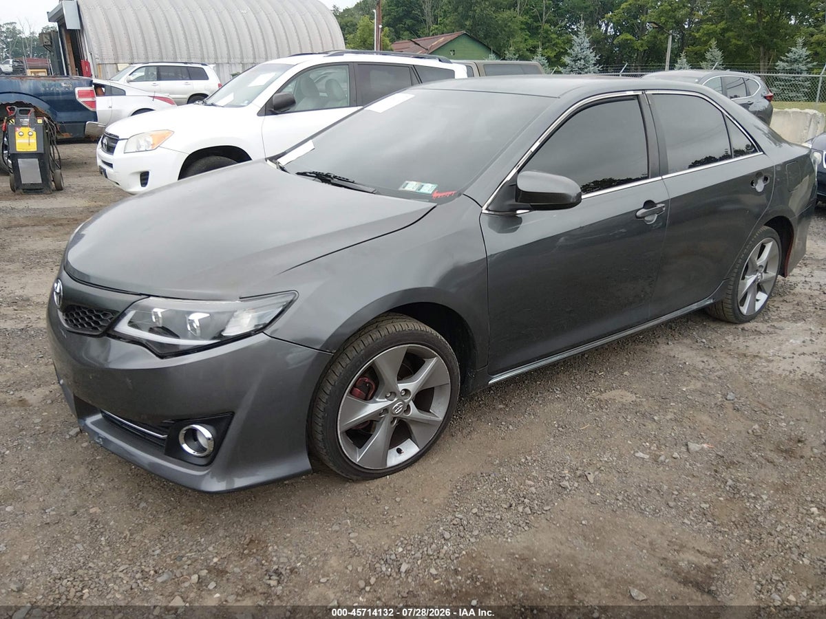 2012 TOYOTA CAMRY LE — снимка 2