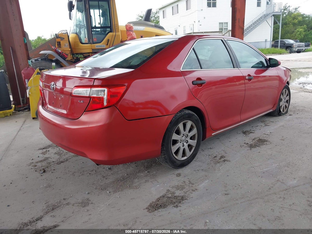 2012 TOYOTA CAMRY LE — снимка 4