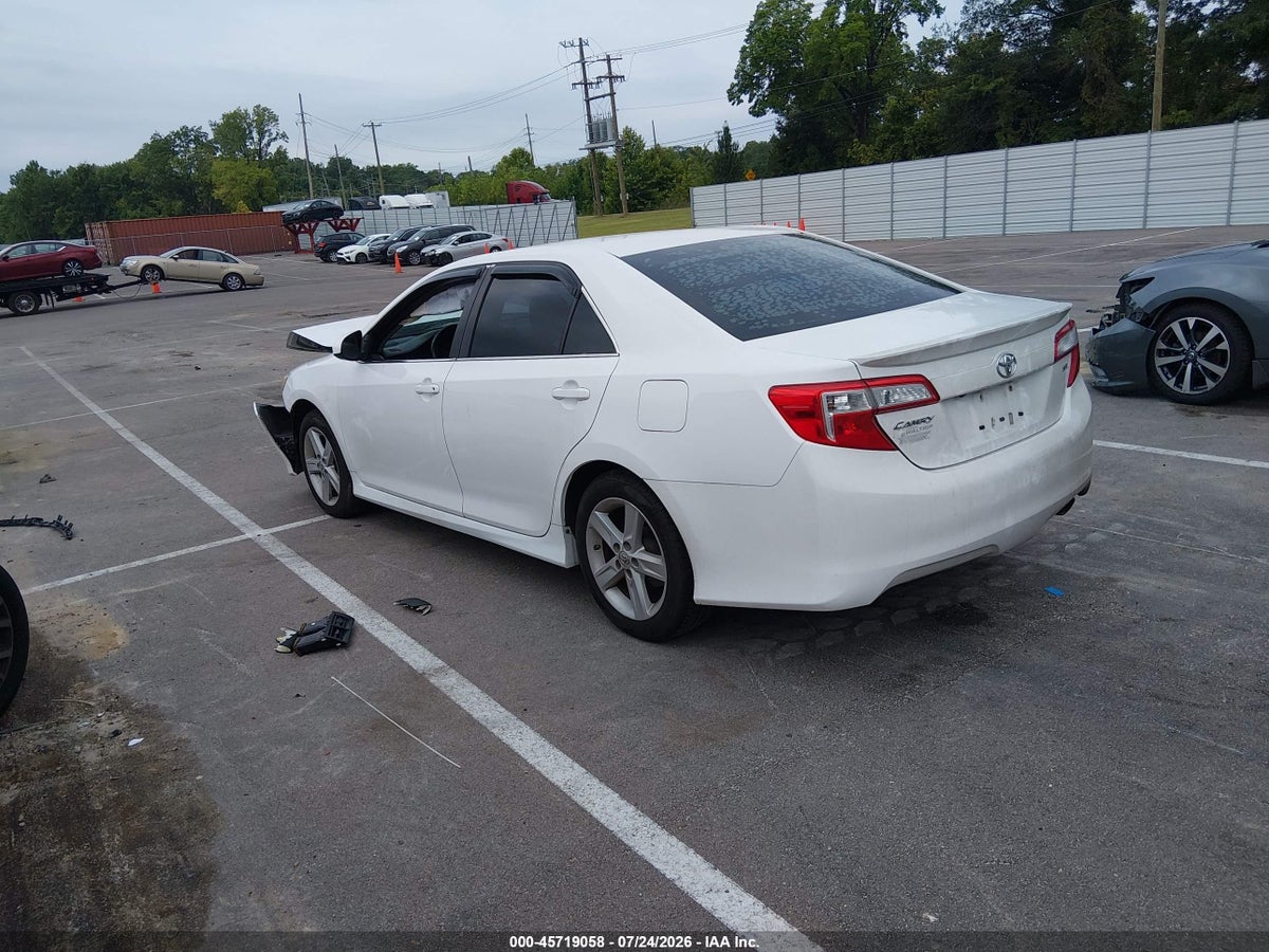 2014 TOYOTA CAMRY SE — снимка 3