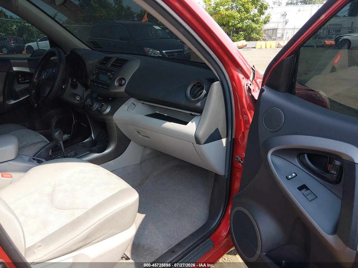 2012 TOYOTA RAV4 — снимка 5