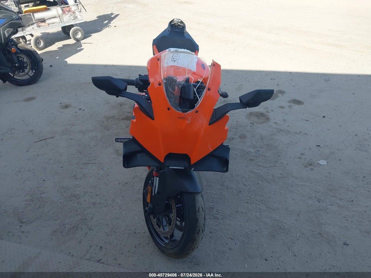 2026 KTM 990 — photo 5