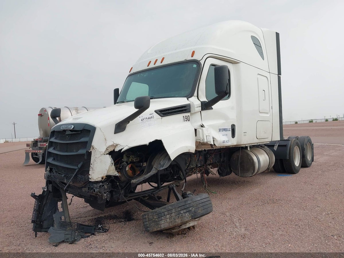 2020 FREIGHTLINER NEW CASCADIA 126 — снимка 2