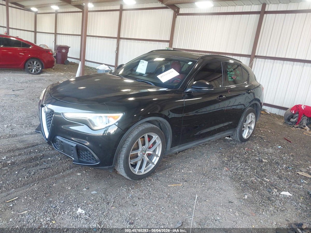 2018 ALFA ROMEO STELVIO TI SPORT AWD — photo 2