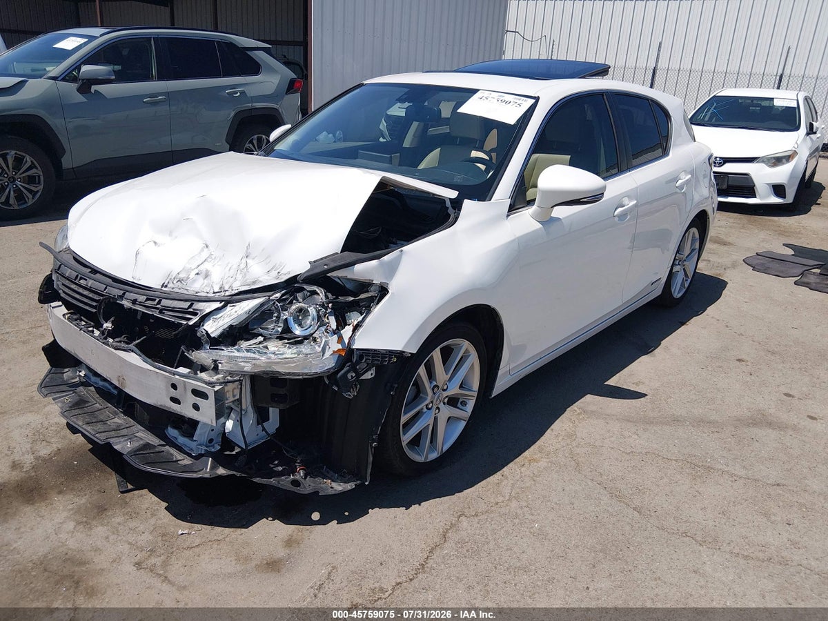 2017 LEXUS CT 200H — снимка 2