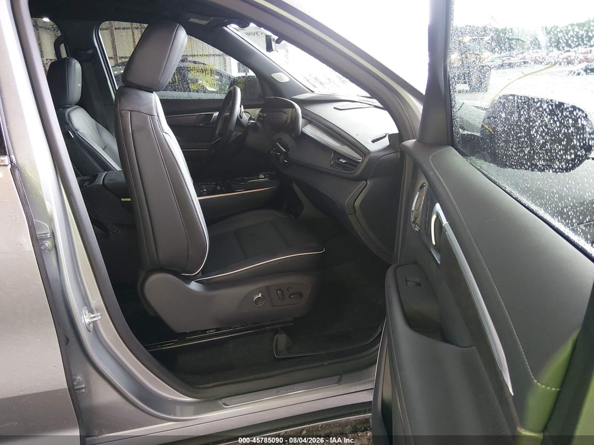 2026 BUICK ENCLAVE AVENIR FWD — photo 5
