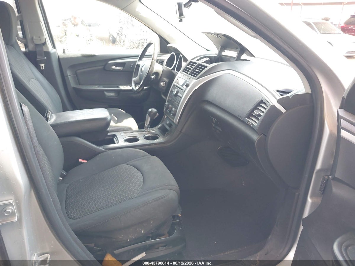 2011 CHEVROLET TRAVERSE LT W/1LT — снимка 5