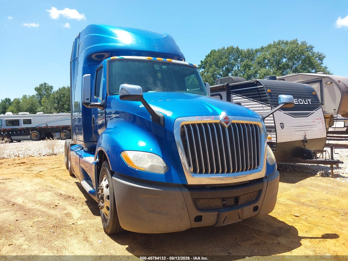 2019 INTERNATIONAL LT
