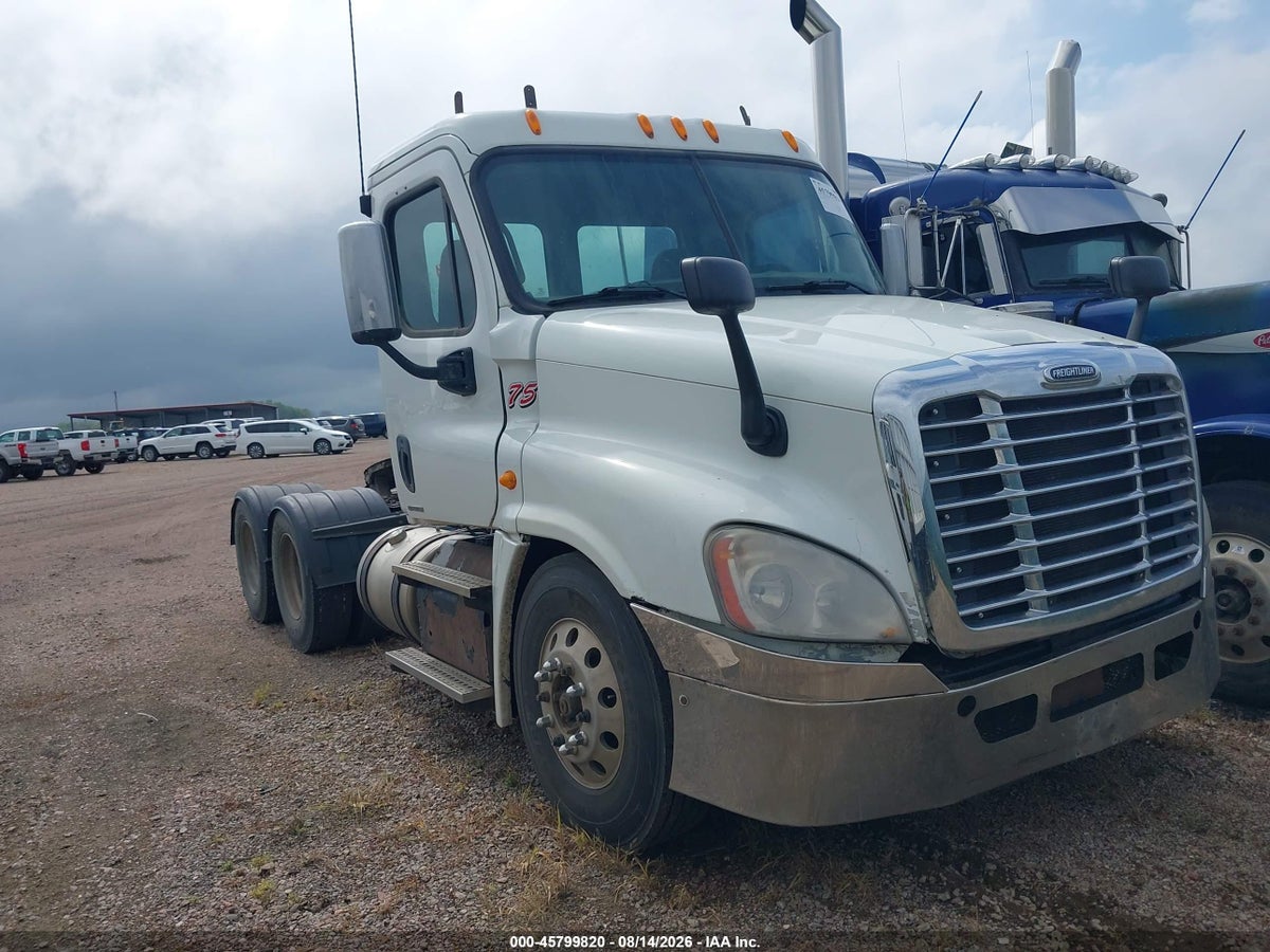 2012 FREIGHTLINER CASCADIA 125