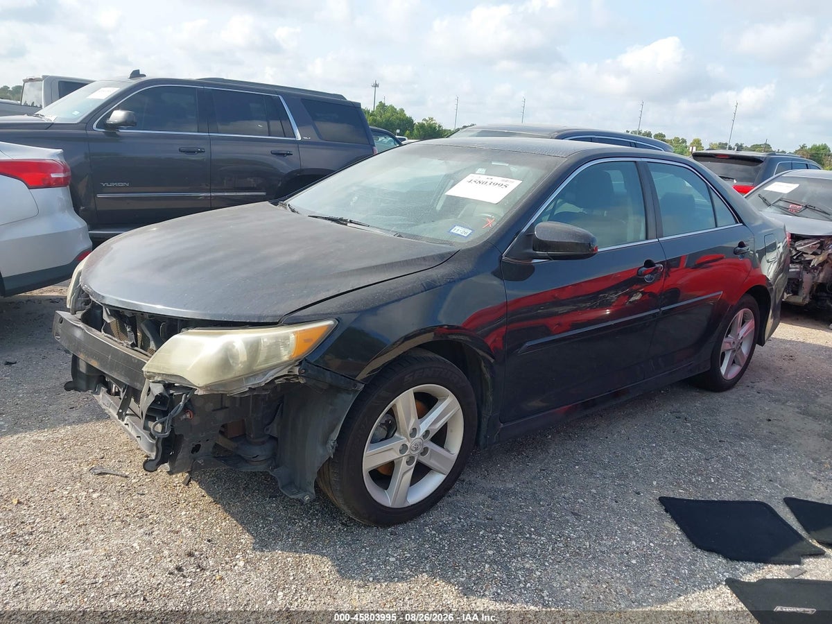 2013 TOYOTA CAMRY SE — снимка 2