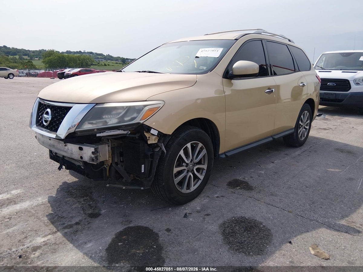 2013 NISSAN PATHFINDER SV — снимка 2