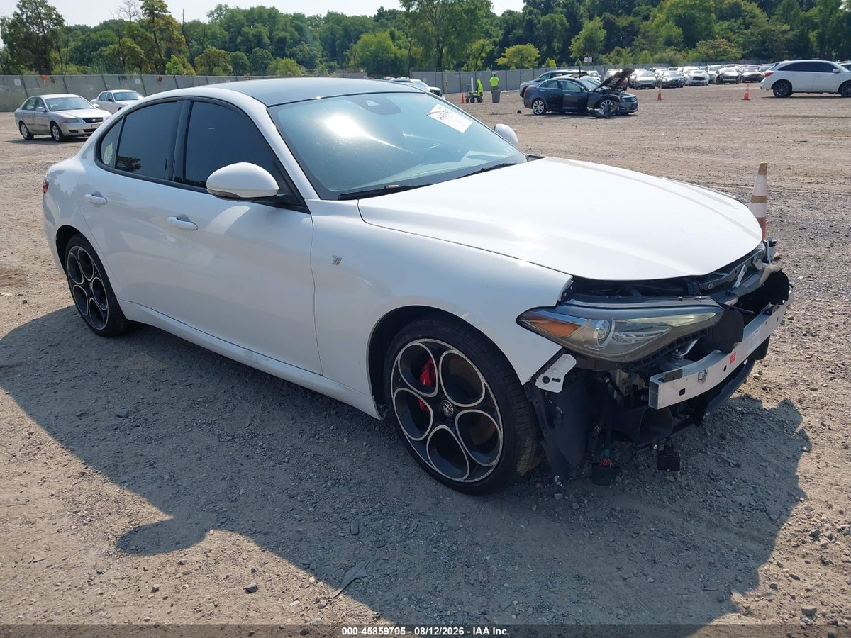 2022 ALFA ROMEO GIULIA TI AWD