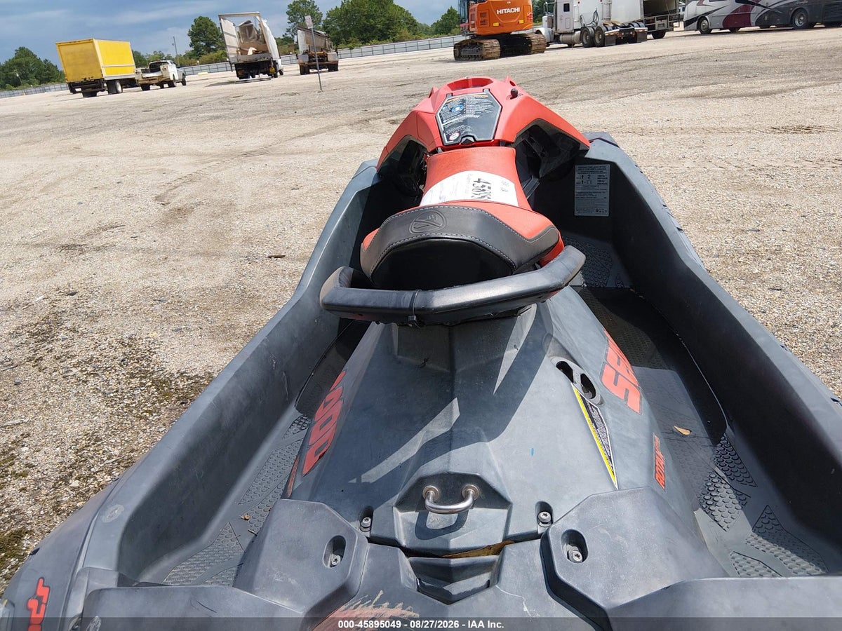 2022 SEADOO SPARK — photo 5