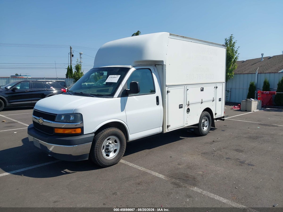 2019 CHEVROLET EXPRESS CUTAWAY 4500 — снимка 2