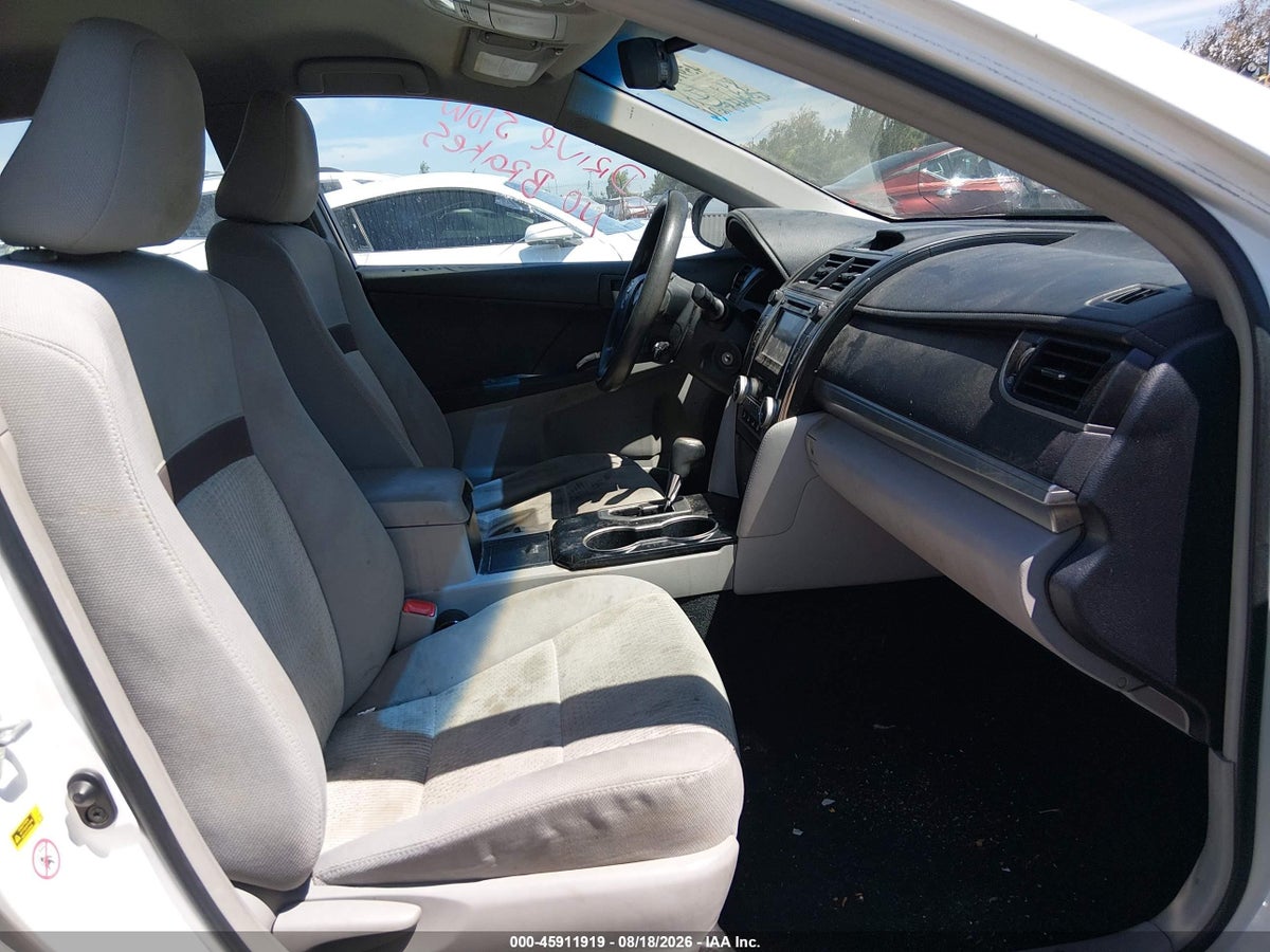 2012 TOYOTA CAMRY LE — снимка 5