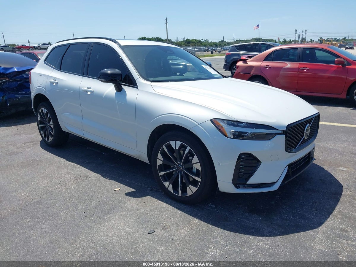 2026 VOLVO XC60 B5 PLUS