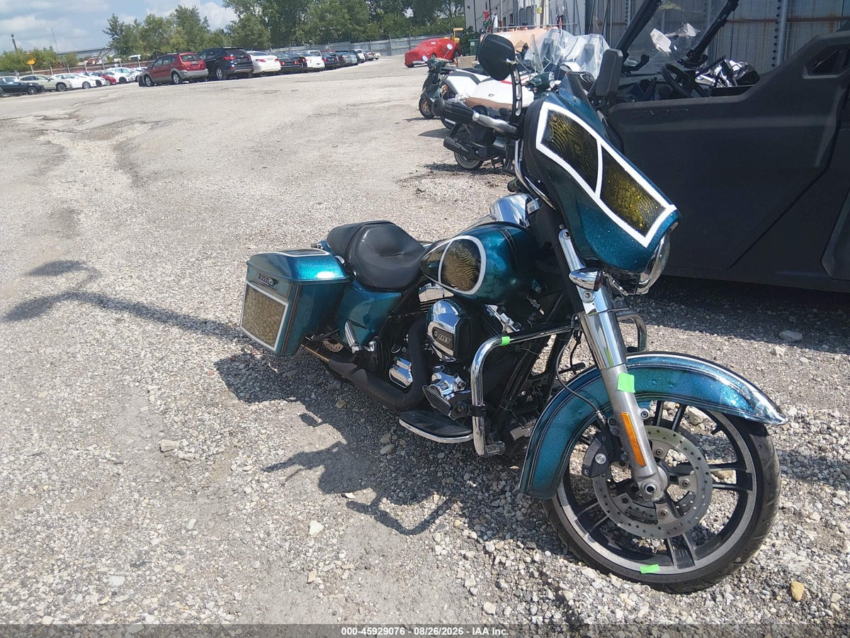 2014 HARLEY-DAVIDSON FLHX STREET GLIDE
