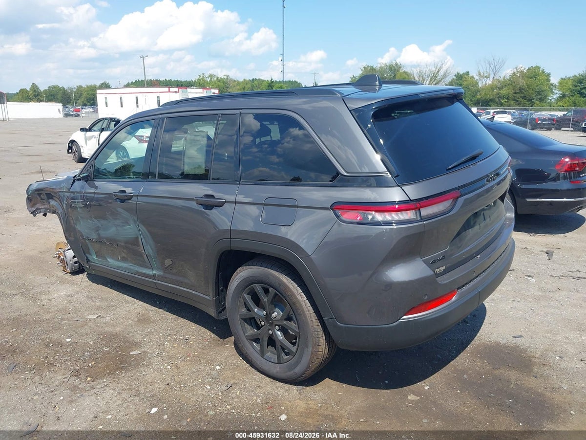 2026 JEEP GRAND CHEROKEE ALTITUDE 4X4 — снимка 3
