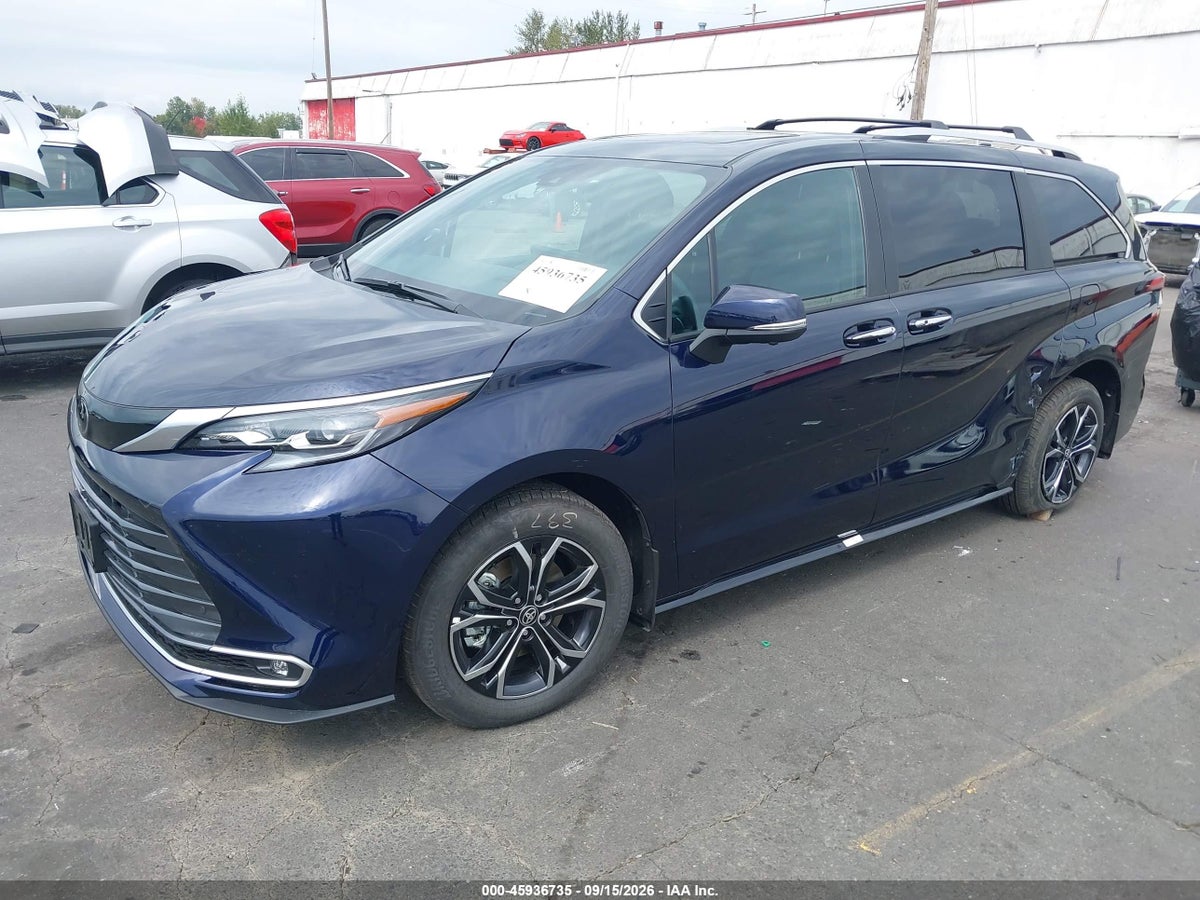 2026 TOYOTA SIENNA PLATINUM — снимка 2