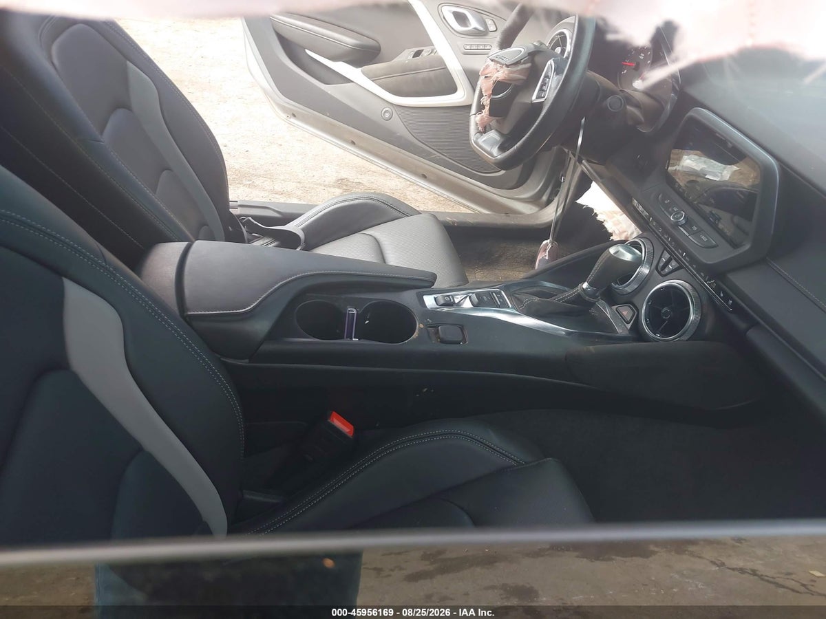 2024 CHEVROLET CAMARO RWD 3LT — photo 5