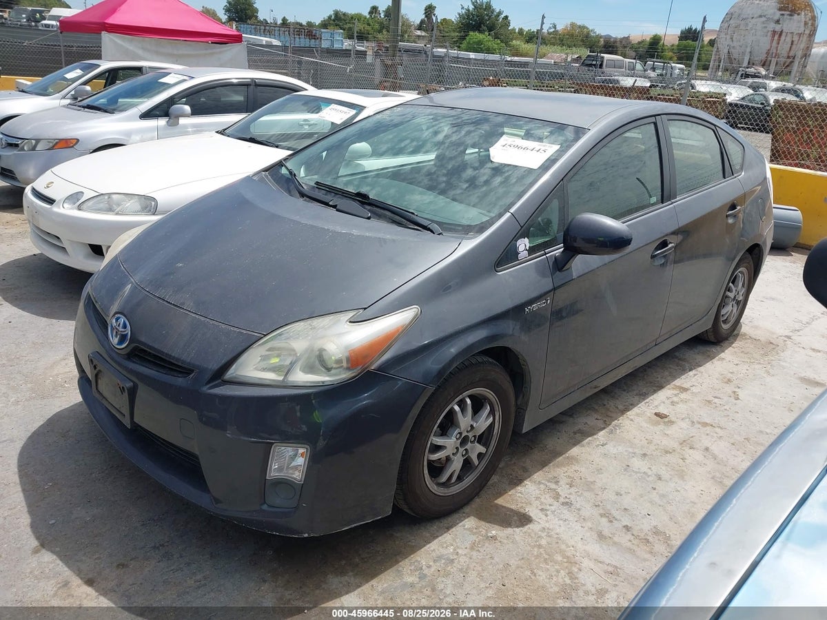 2011 TOYOTA PRIUS TWO — снимка 2