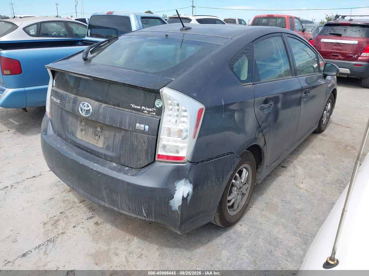 2011 TOYOTA PRIUS TWO — снимка 4