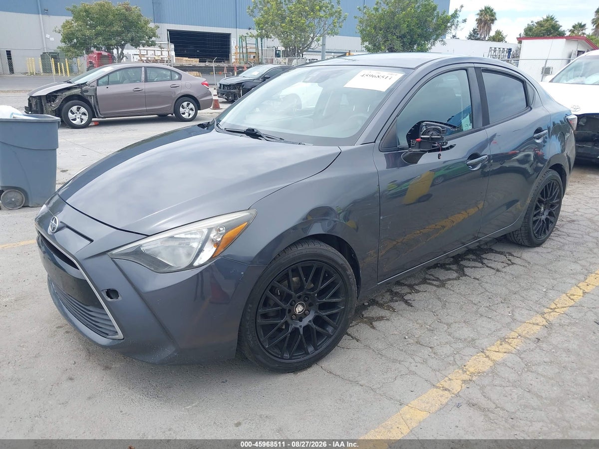 2016 SCION IA — снимка 2