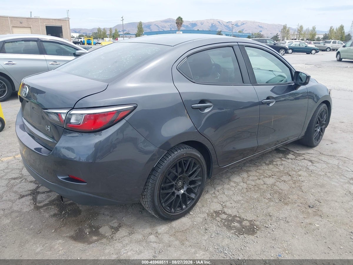 2016 SCION IA — снимка 4