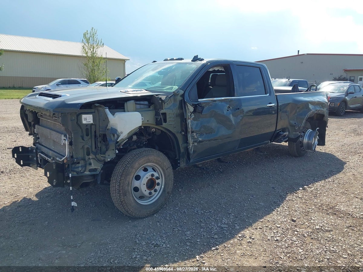 2026 CHEVROLET SILVERADO 3500 HD , LONG BED, LTZ DUAL REAR WHEEL, RWD — снимка 2