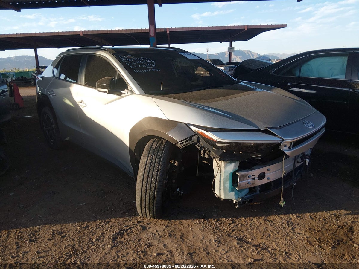 2025 TOYOTA BZ4X XLE