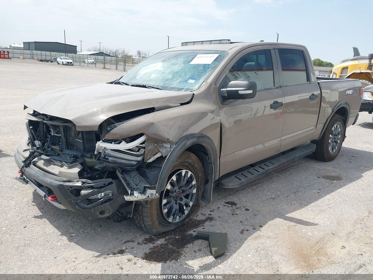 2024 NISSAN TITAN PRO-4X 4X4 — снимка 2