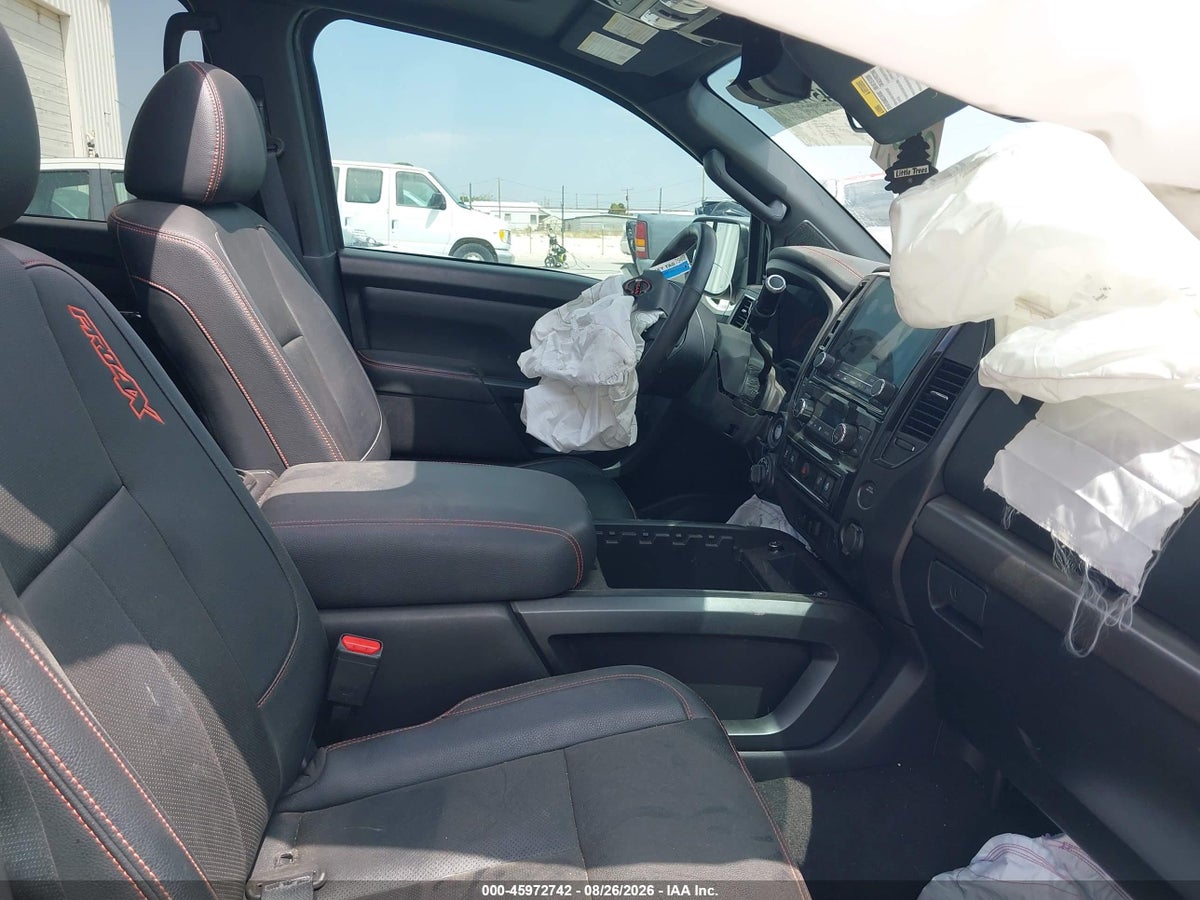 2024 NISSAN TITAN PRO-4X 4X4 — снимка 5