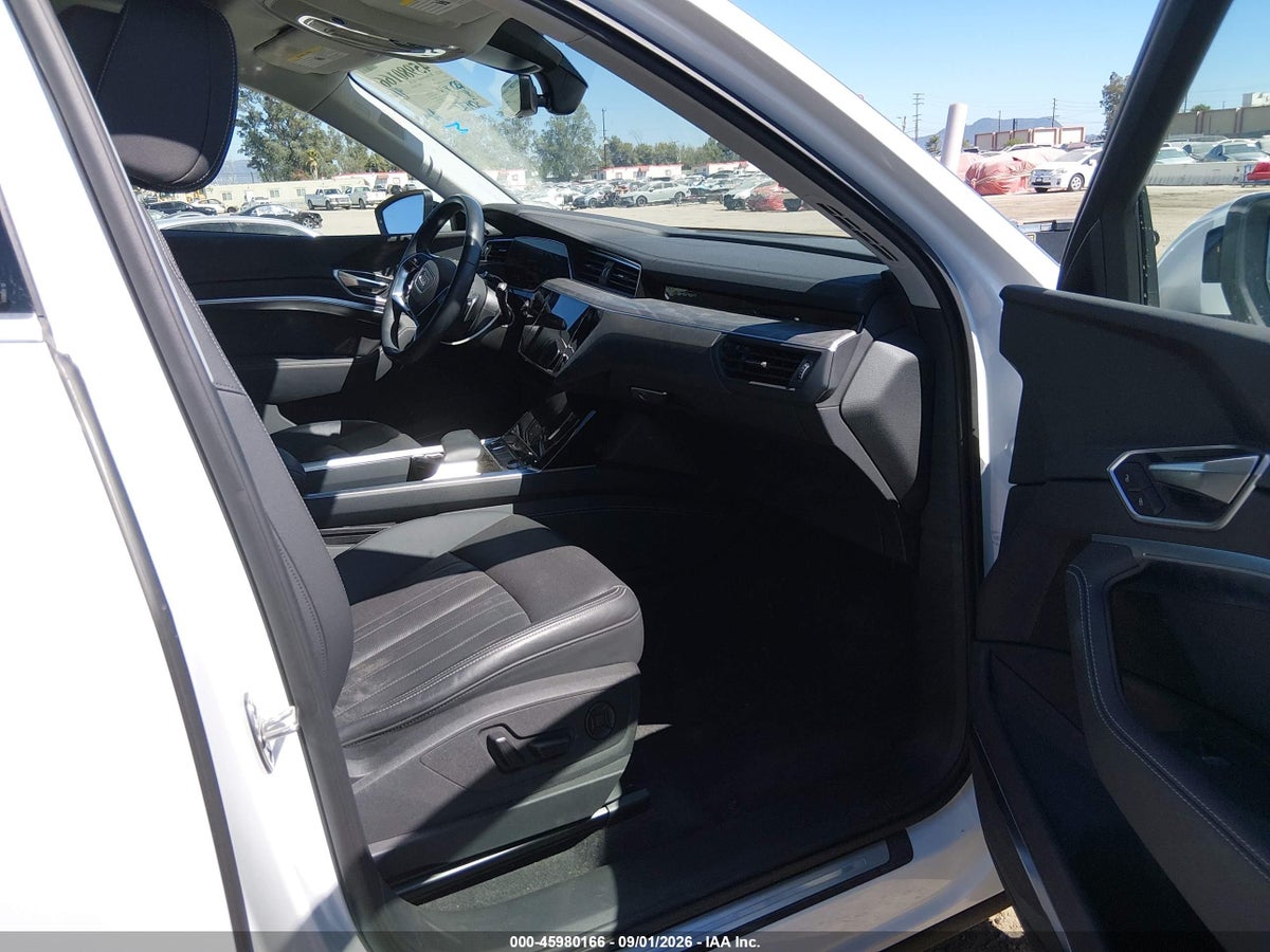 2024 AUDI Q8 E-TRON PREMIUM PLUS QUATTRO — photo 5