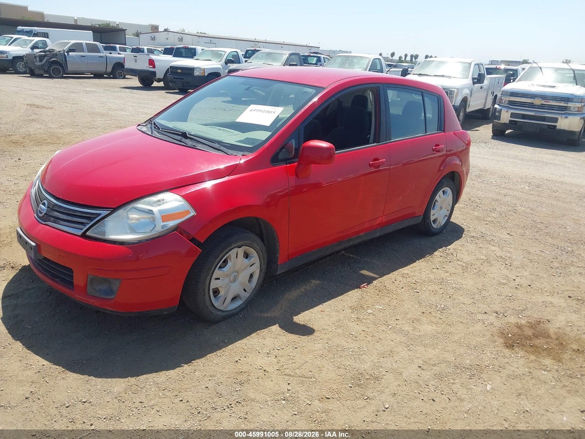 2011 NISSAN VERSA 1.8S — снимка 2
