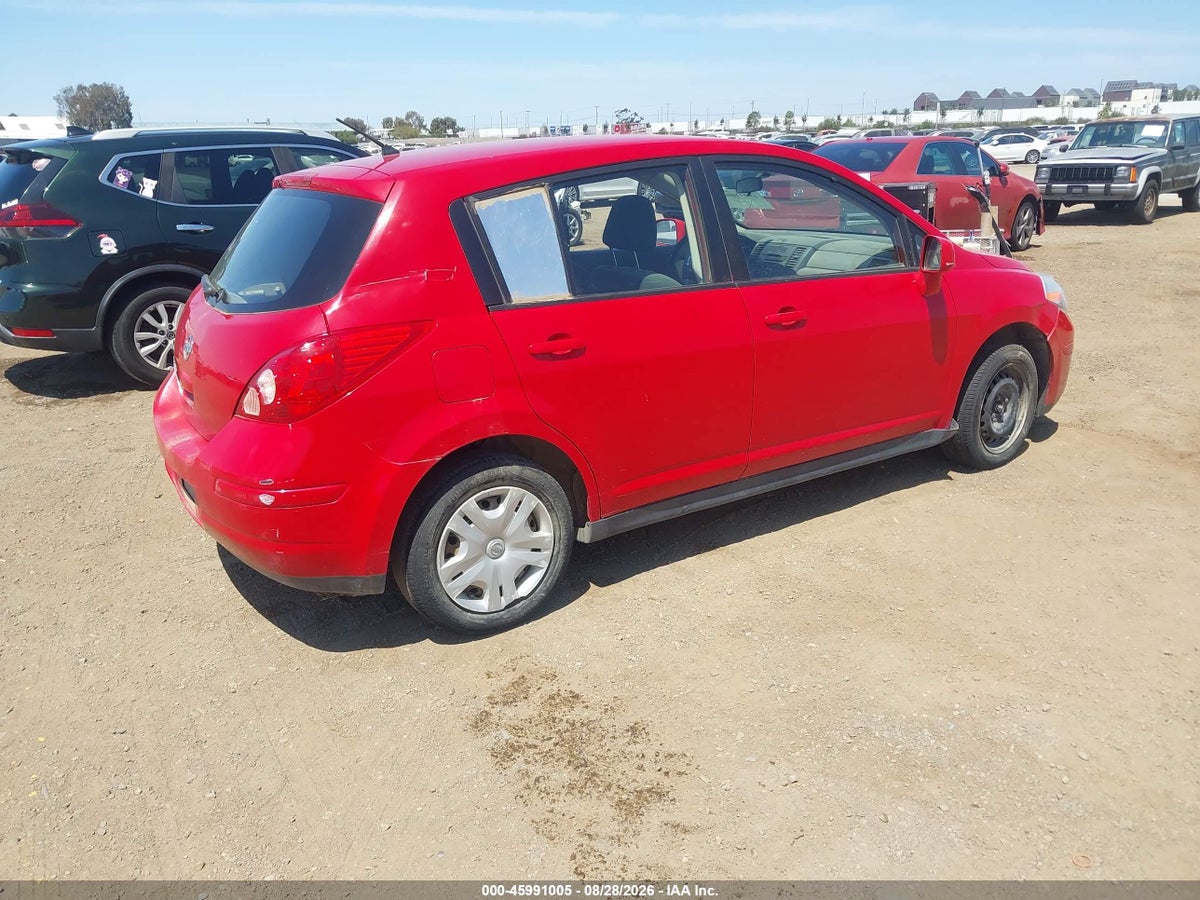 2011 NISSAN VERSA 1.8S — снимка 4