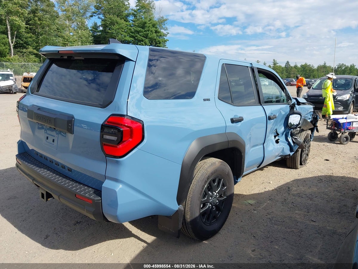 2026 TOYOTA 4RUNNER SR5 — photo 4