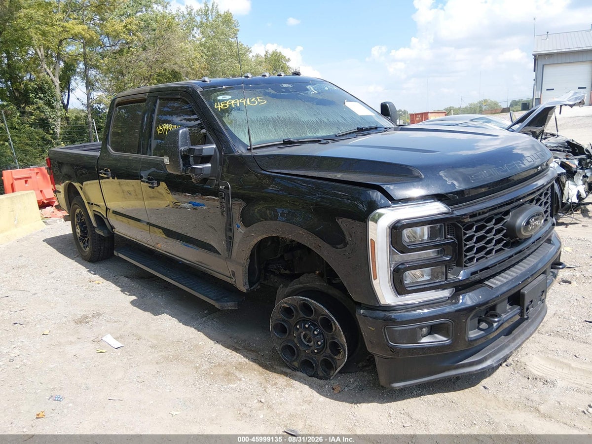 2026 FORD F-250 XLT — photo 2