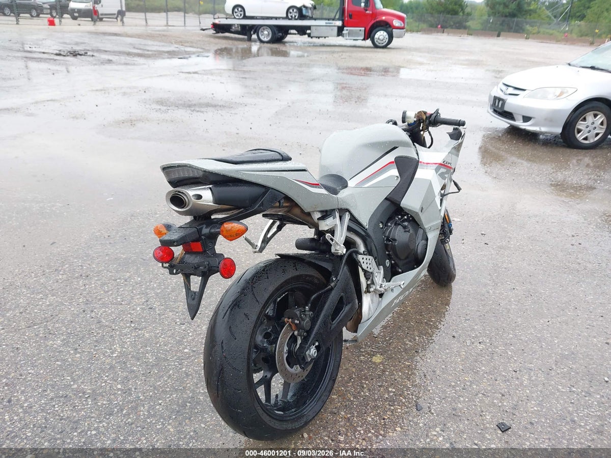 2026 HONDA CBR600 RR — снимка 4