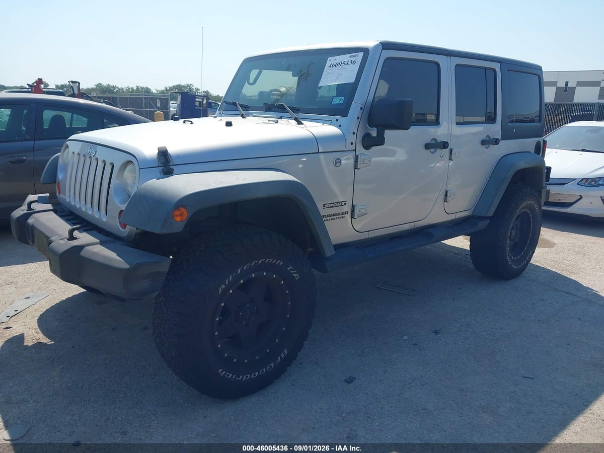 2011 JEEP WRANGLER UNLIMITED SPORT — снимка 2