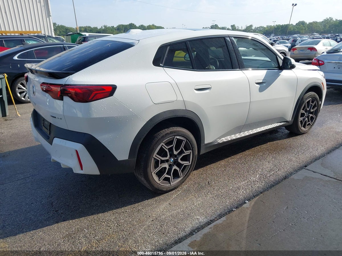 2026 BMW X2 XDRIVE28I — photo 4