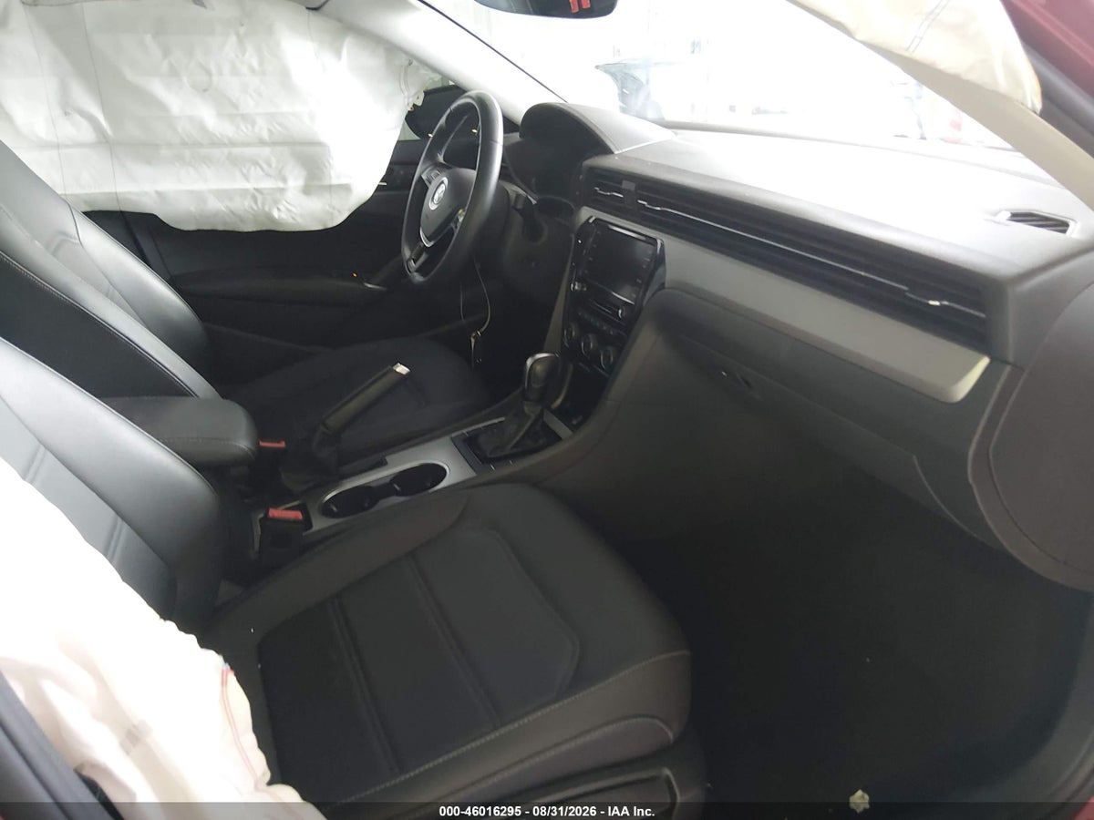 2022 VOLKSWAGEN PASSAT 2.0T SE — снимка 5