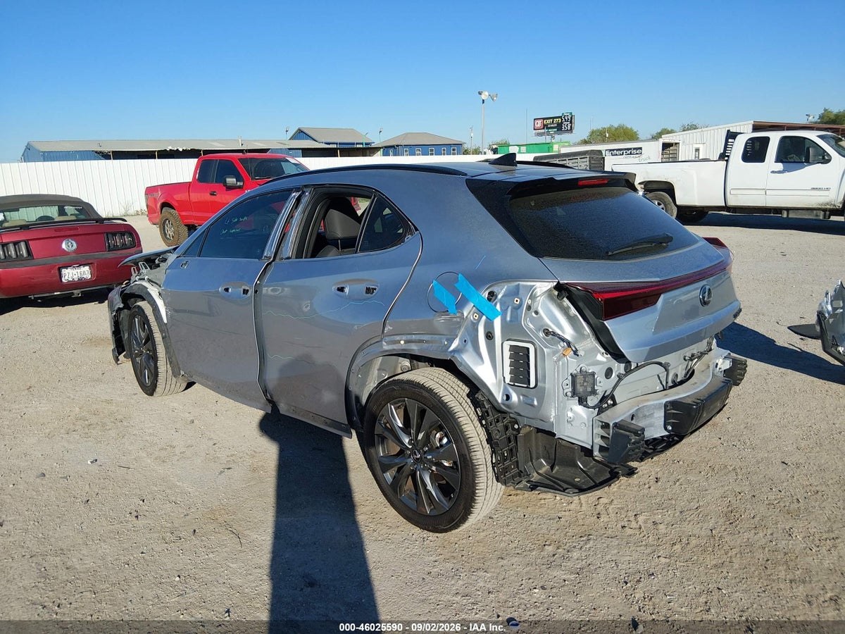 2025 LEXUS UX 300H F SPORT DESIGN — photo 3