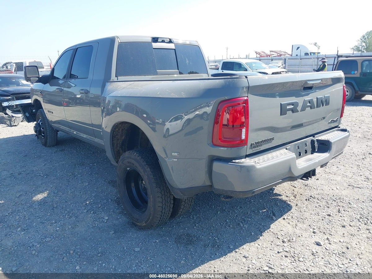 2026 RAM 3500 LARAMIE 4X4 6'4 BOX — снимка 3