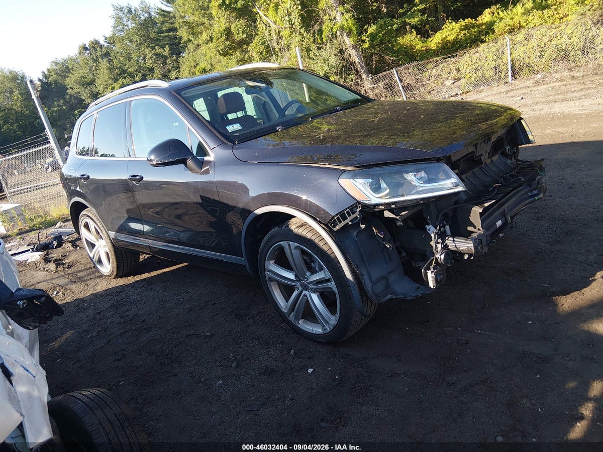 2017 VOLKSWAGEN TOUAREG V6 EXECUTIVE
