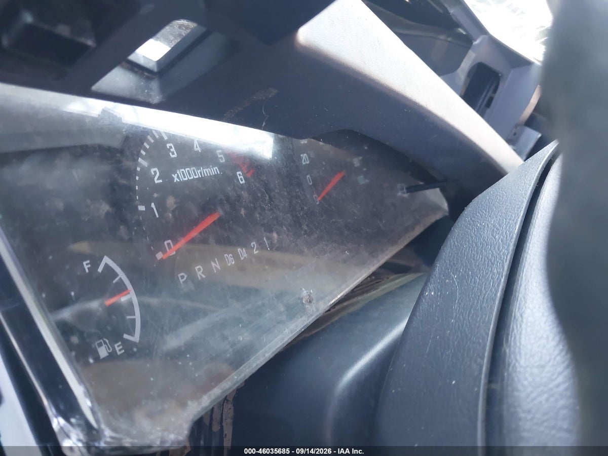 2012 ISUZU NPR GAS REG — photo 5