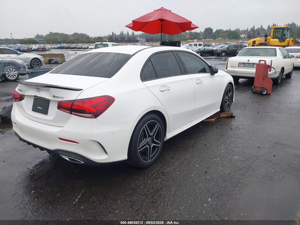 2022 MERCEDES-BENZ A 220 4MATIC — снимка 4