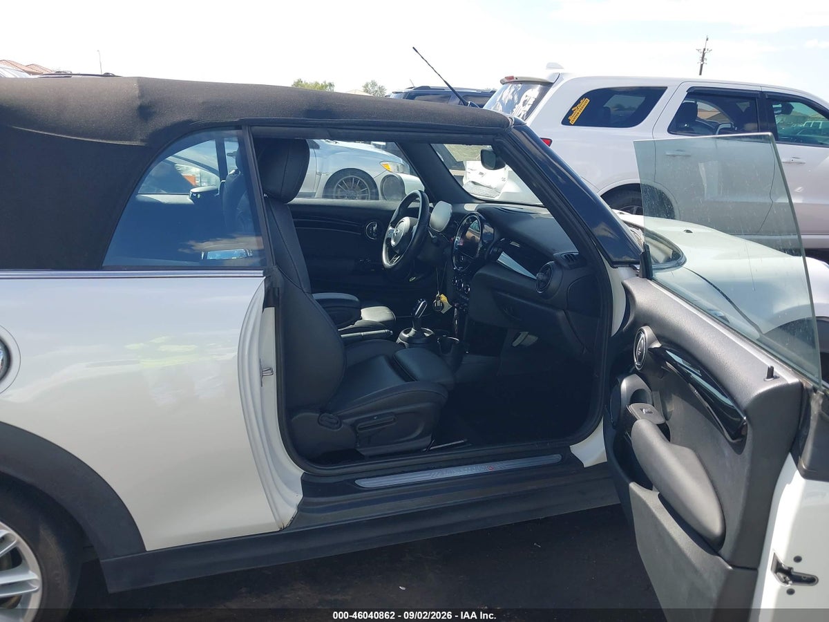 2024 MINI CONVERTIBLE COOPER S — photo 5