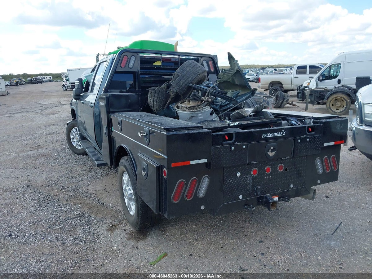 2025 CHEVROLET SILVERADO 3500HD 4WD STANDARD BED LT — снимка 3