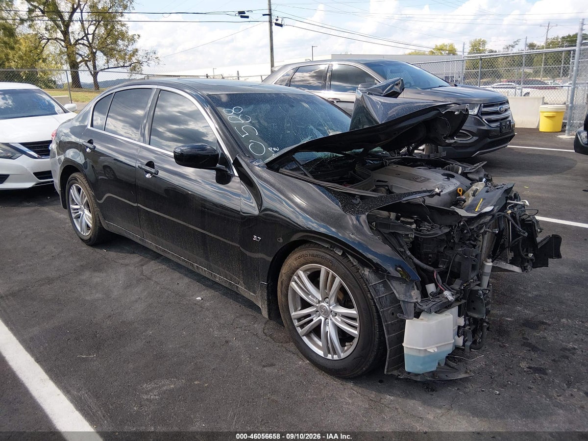 2015 INFINITI Q40