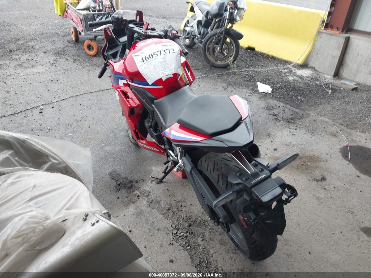 2025 HONDA CBR500 RA — photo 3