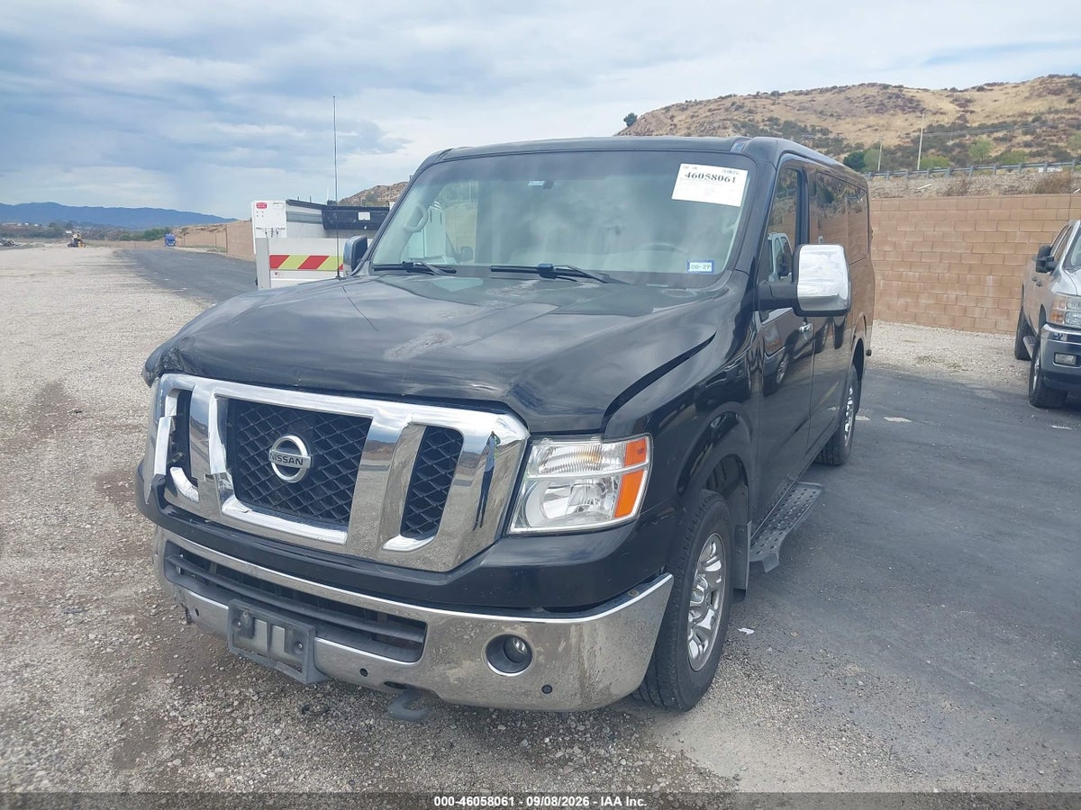 2017 NISSAN NV PASSENGER NV3500 HD SL V8 — photo 2